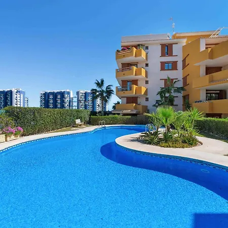 Estrella By The Sea