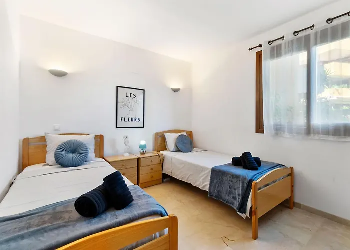 Apartment Estrella By The Sea *